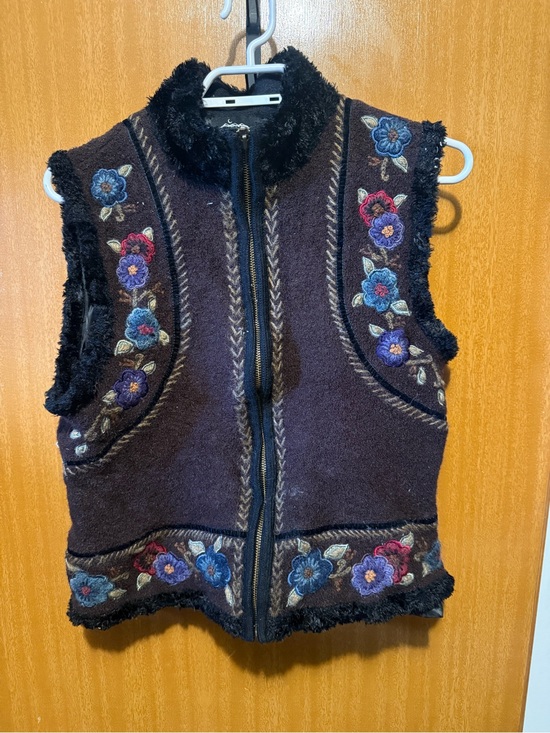 Jackets & Blazers - Icelandic Embroidered Floral Sleeveless Vest - Chocolate Brown